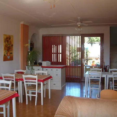 Haus Luca Seeblick Portschach am Woerthersee