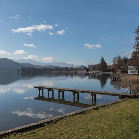 Pensionat Haus Luca Seeblick 4*